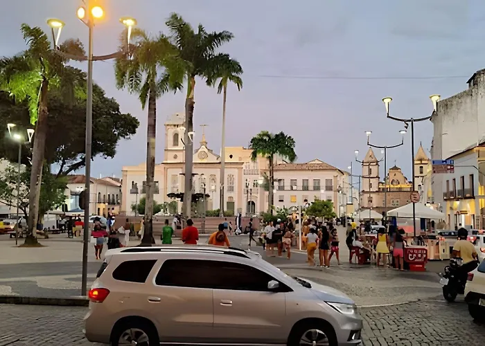 Aos Pes Do Poeta